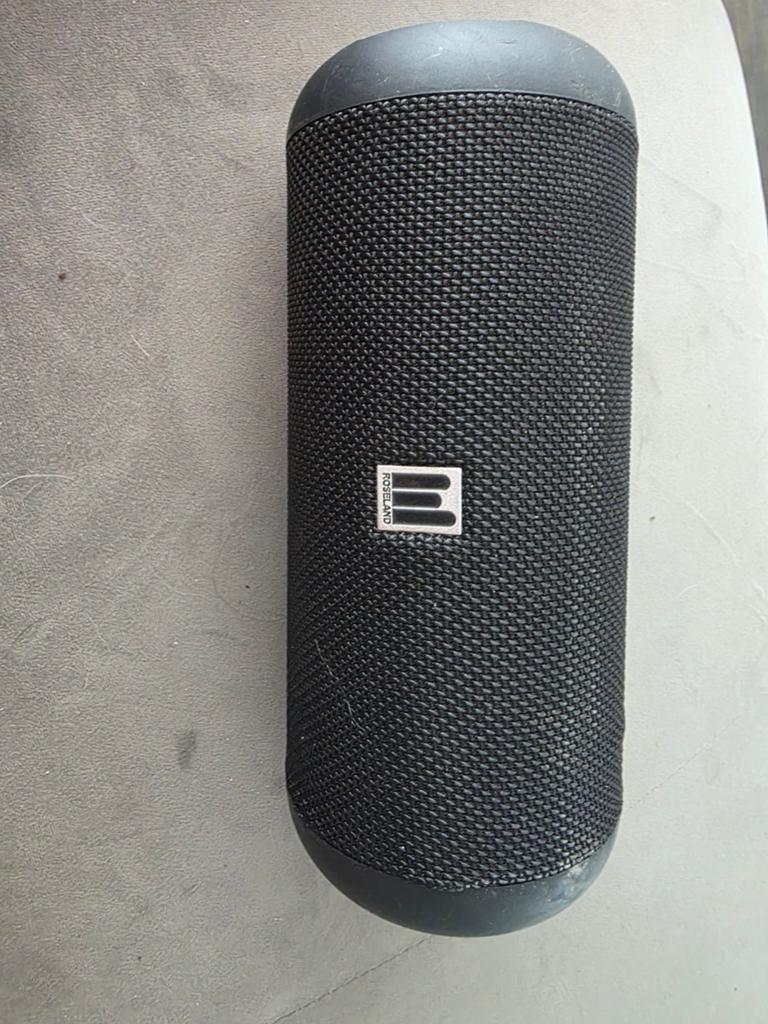Roseland Splashproof Speaker, Audio, Tv en Foto, Luidsprekers, Ophalen, Minder dan 60 watt, Overige typen, Overige merken