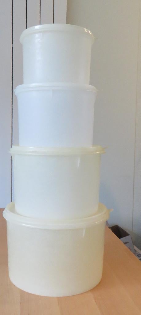 Tupperware 4 Bewaarbussen / Trommel, Ophalen, Gebruikt, Wit, Bus of Trommel