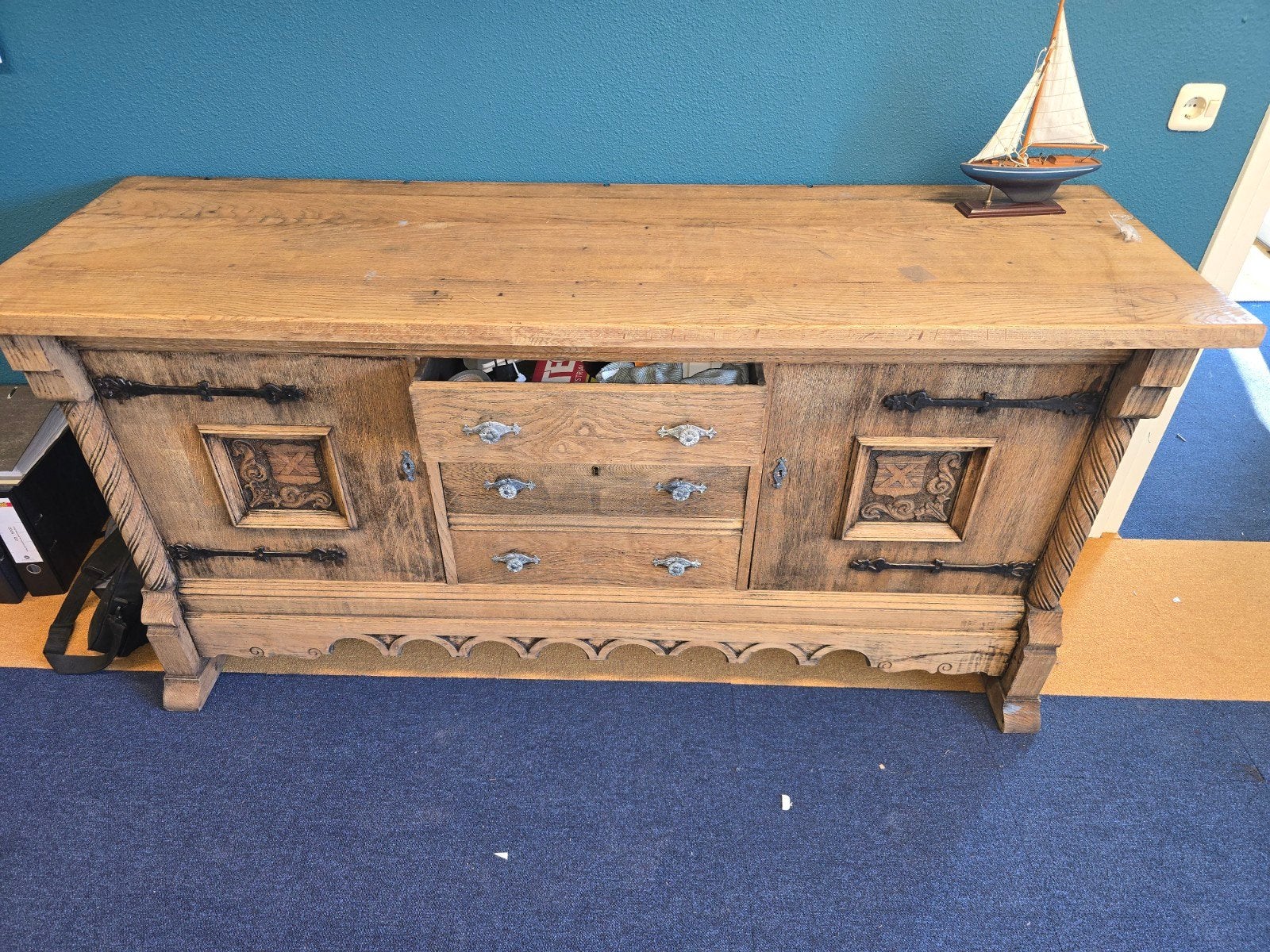 Antiek Eiken Dressoir met Lades en Kastjes, Ophalen