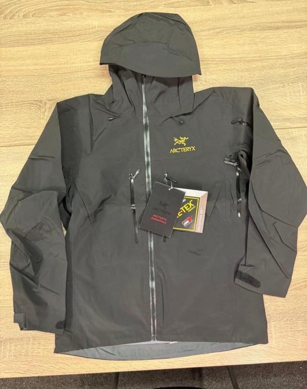 Arcteryx, Ophalen of Verzenden, Zo goed als nieuw, Maat 56/58 (XL), Zwart