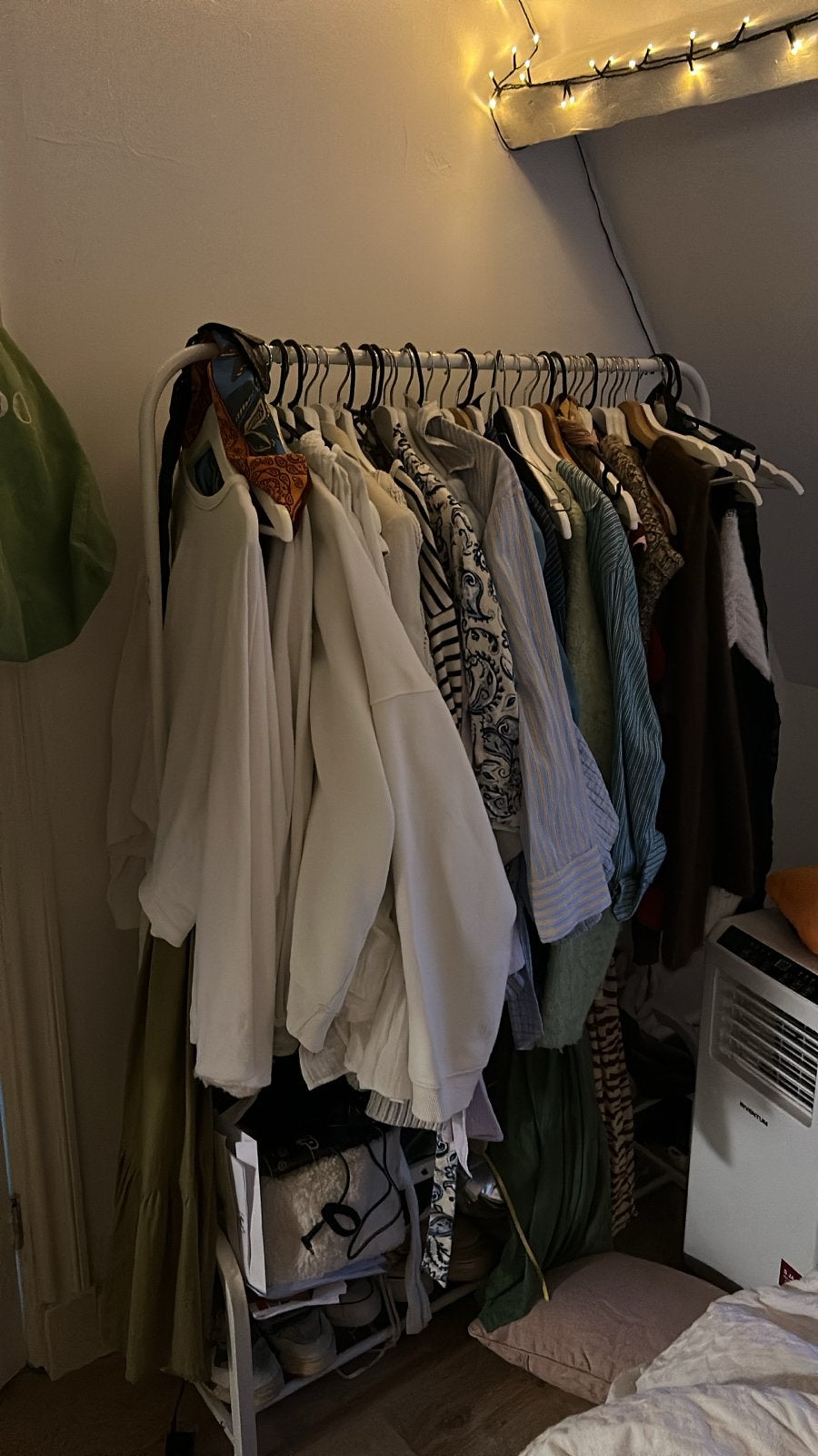 Stevig kledingrek met opbergruimte, Kleding | Dames, Kledingrekken, Ophalen, Gebruikt