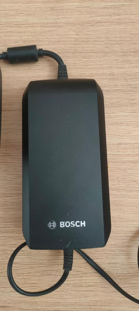 Elektrische fiets Accu Lader Bosch, Fietsen en Brommers, Fietsaccessoires | Fietsaccu's, Ophalen, Zo goed als nieuw