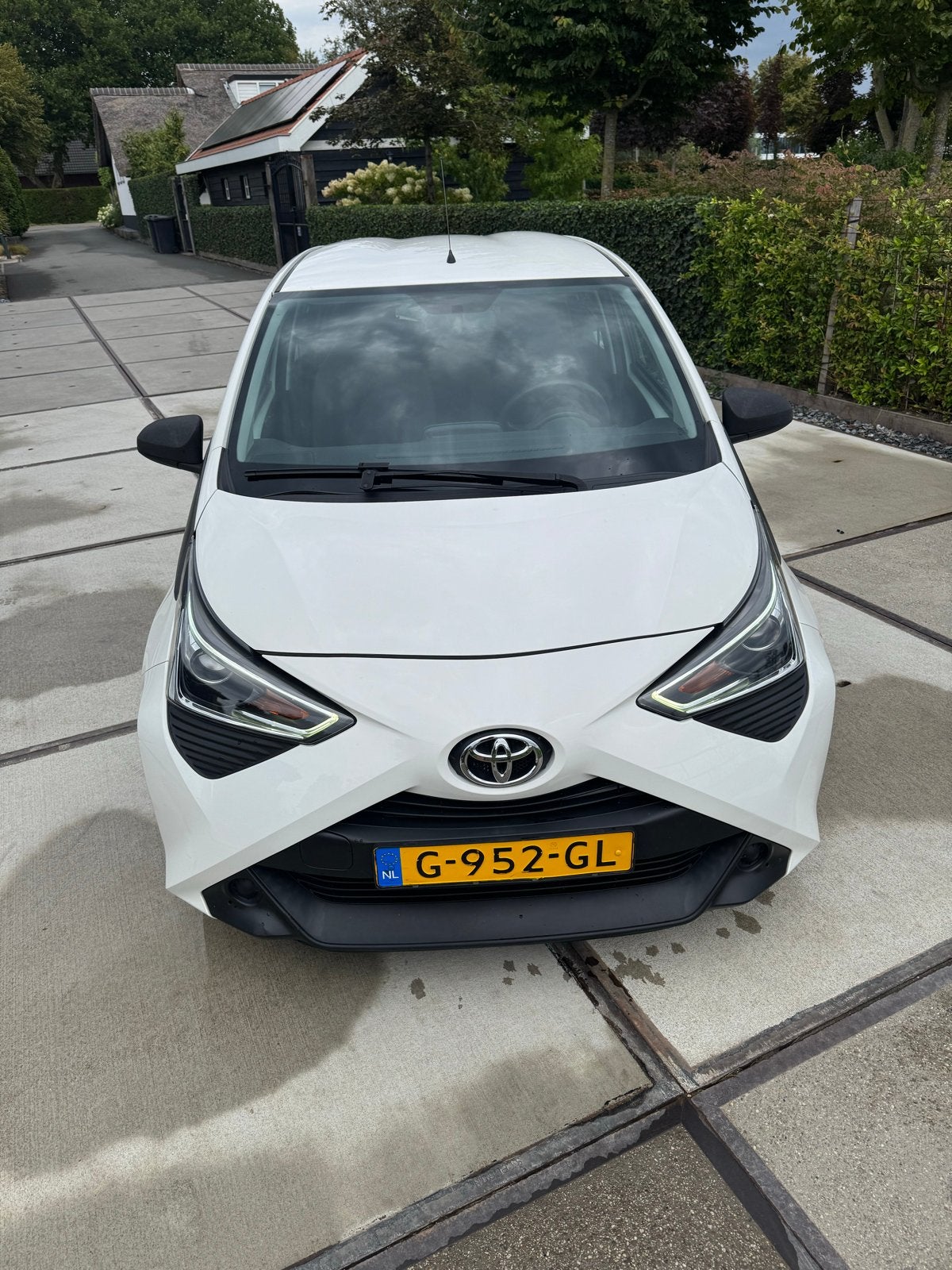 Toyota Aygo 1.0 Vvt-i 72pk 5D 2019 Wit, Auto's, Voorwielaandrijving, 4 stoelen, Wit, Origineel Nederlands