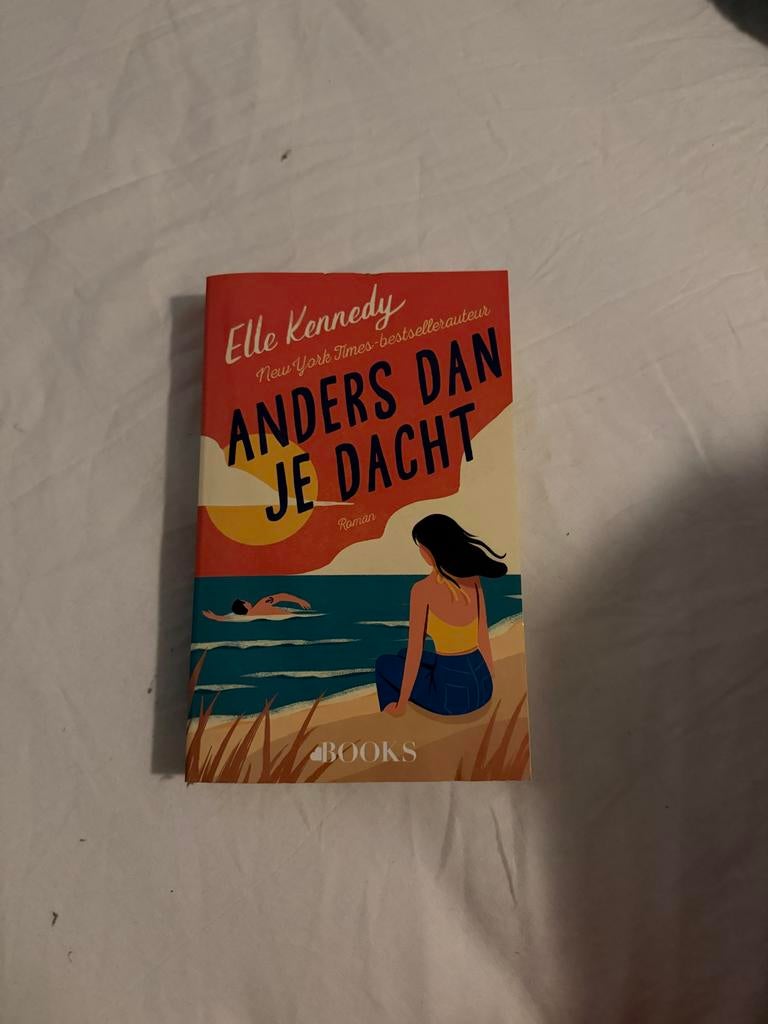 Anders dan je dacht - Elle Kennedy (Roman), Boeken, Ophalen of Verzenden, Nieuw, Nederland
