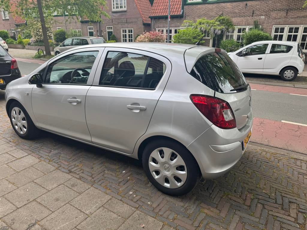 Opel Corsa 1.2 16V 5D 2009 Grijs, Auto's, Opel, Particulier, Corsa, Benzine, B, Hatchback, Handgeschakeld, Origineel Nederlands