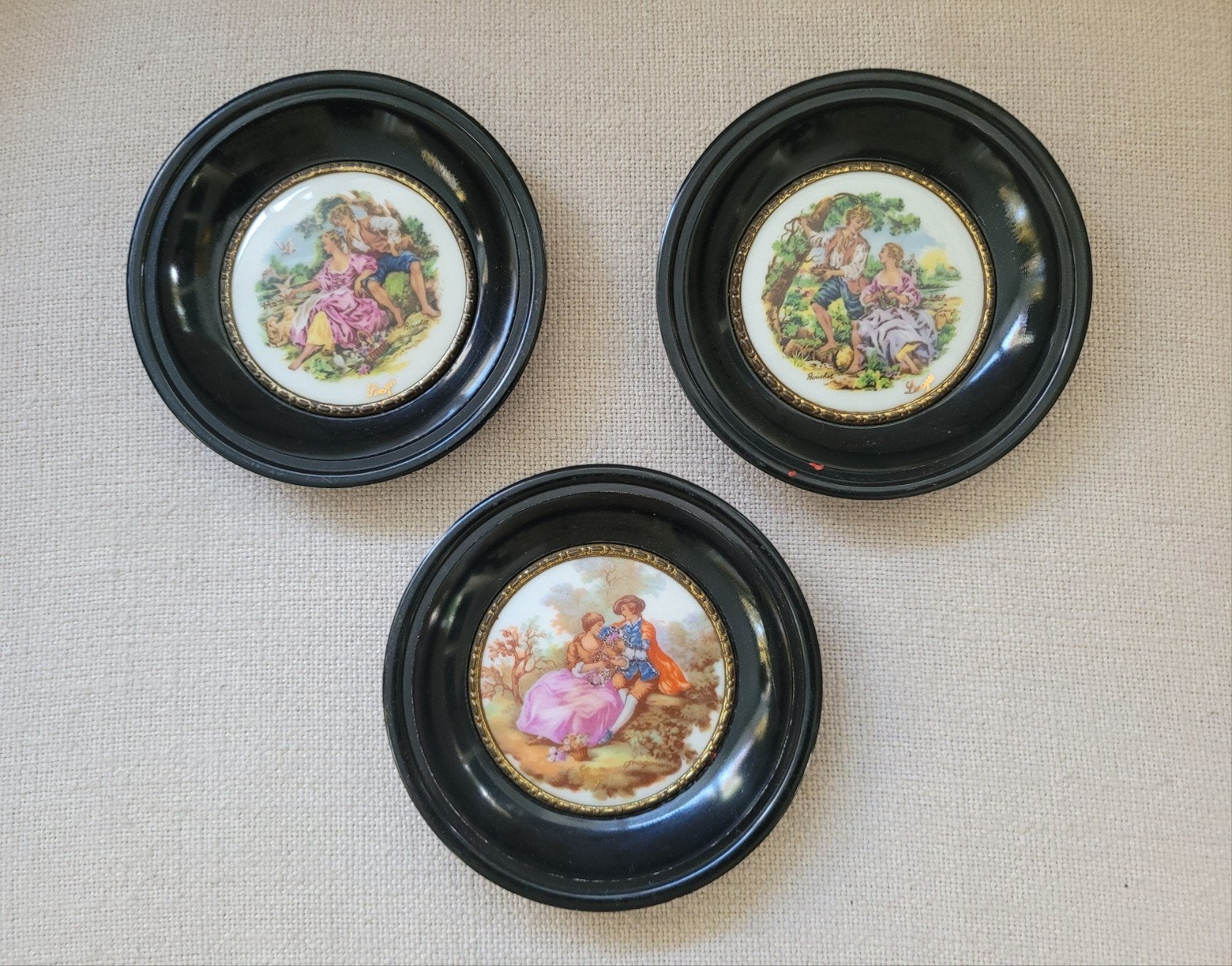 3 miniatuur plaquettes Limoges met romantische scene 1 koop, Antiek en Kunst, Ophalen of Verzenden
