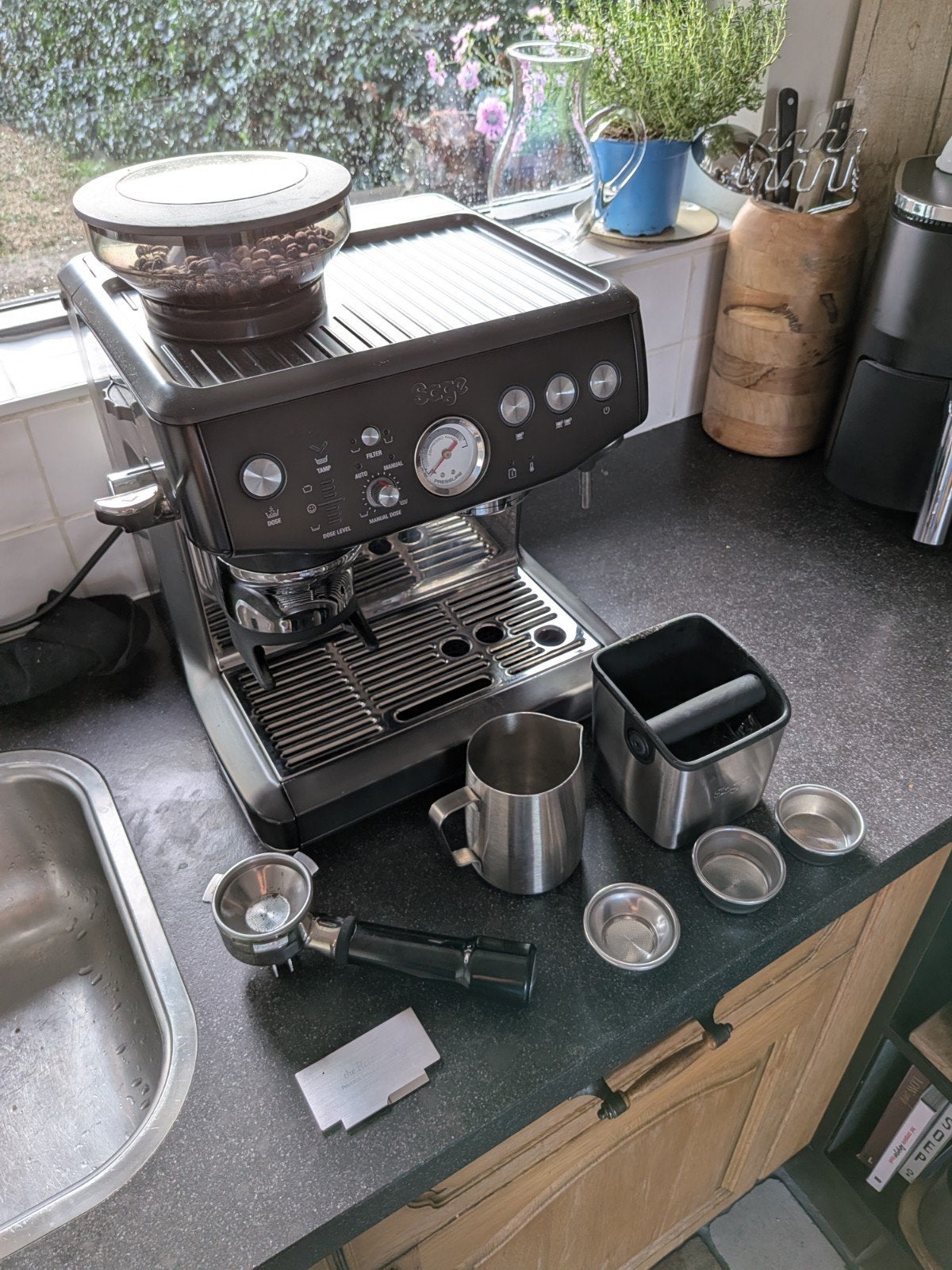 Sage Barista Express Machine, Gebruikt, Espresso apparaat, Afneembaar waterreservoir, Koffiebonen