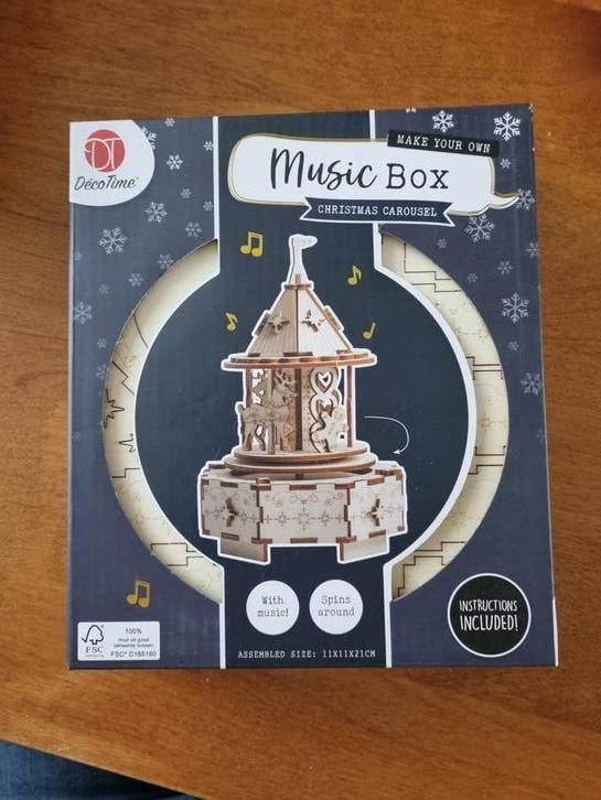 DecoTime Music Box Christmas Carousel Knutselset, Hobby en Vrije tijd, Ophalen of Verzenden