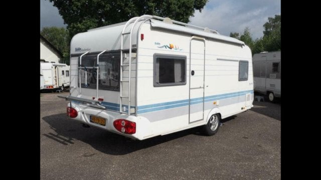 Hobby Excellent Easy UFE 460 (2001), Omvormbare zithoek, Rondzit, Hobby, Particulier