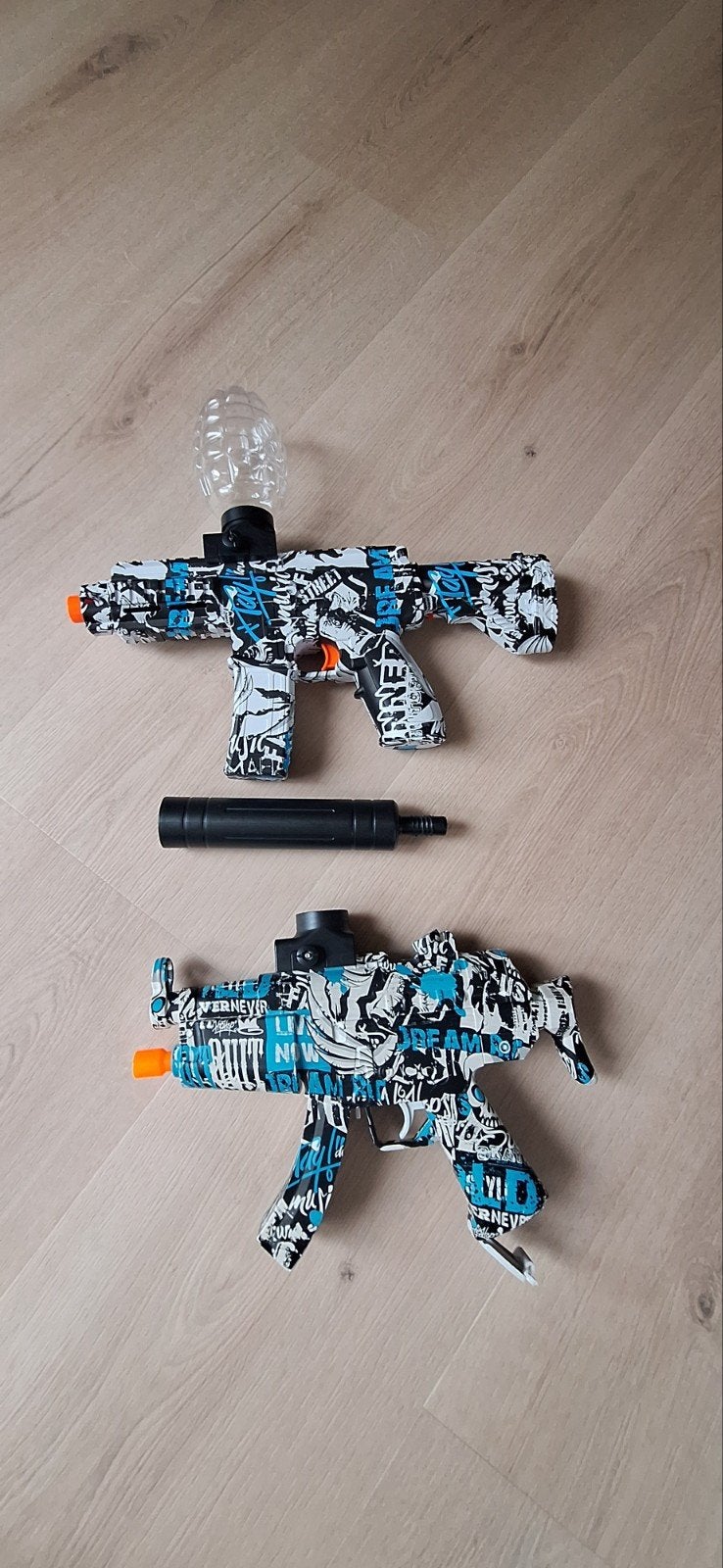 2 zo goed als nieuwe gelblasters, Ophalen of Verzenden, Gebruikt