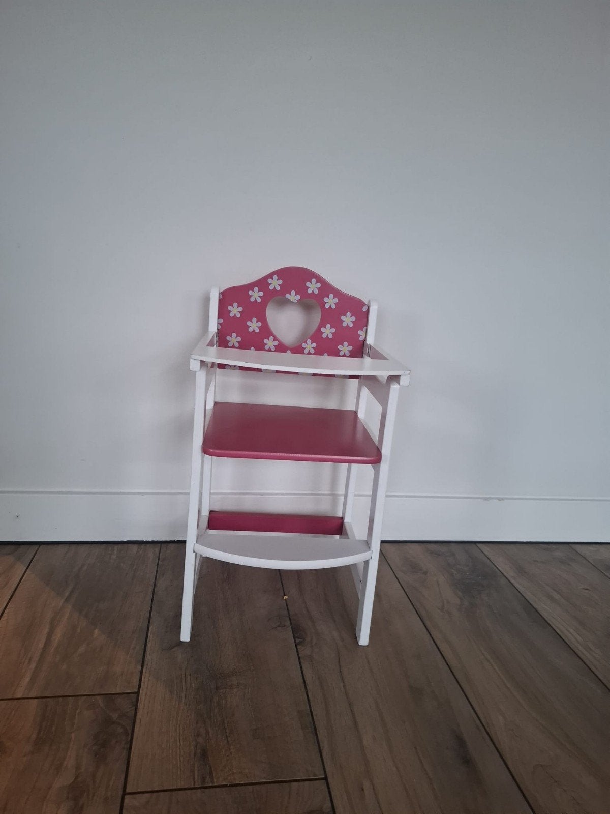 Schattige houten poppenstoel roze/wit met bloemetjes, Ophalen, Gebruikt, Babypop
