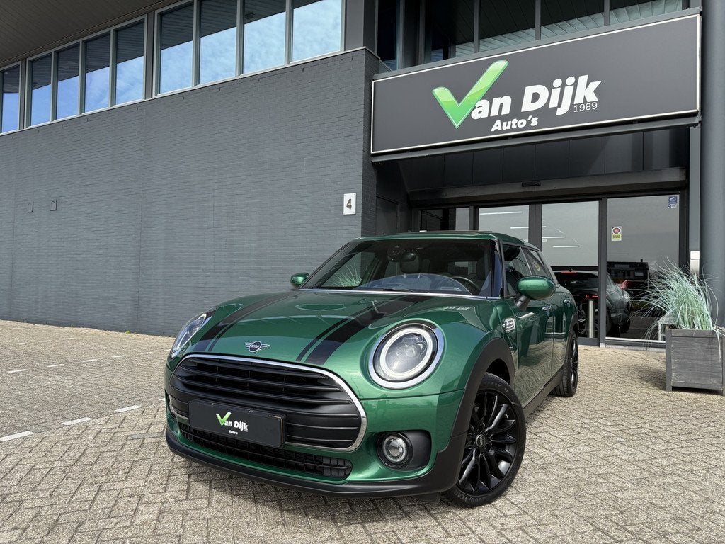 MINI Clubman 1.5 Cooper Panodak Navi Camera Pdc (bj 2021), Auto's, 136 pk, Gebruikt, Leder en Stof, Origineel Nederlands