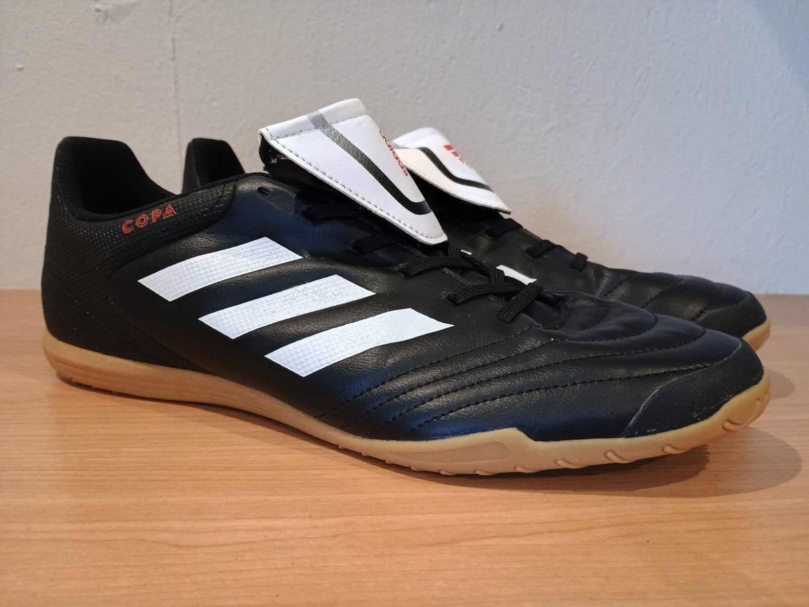 Adidas !, Ophalen of Verzenden, Zo goed als nieuw, Adidas, Sportschoenen
