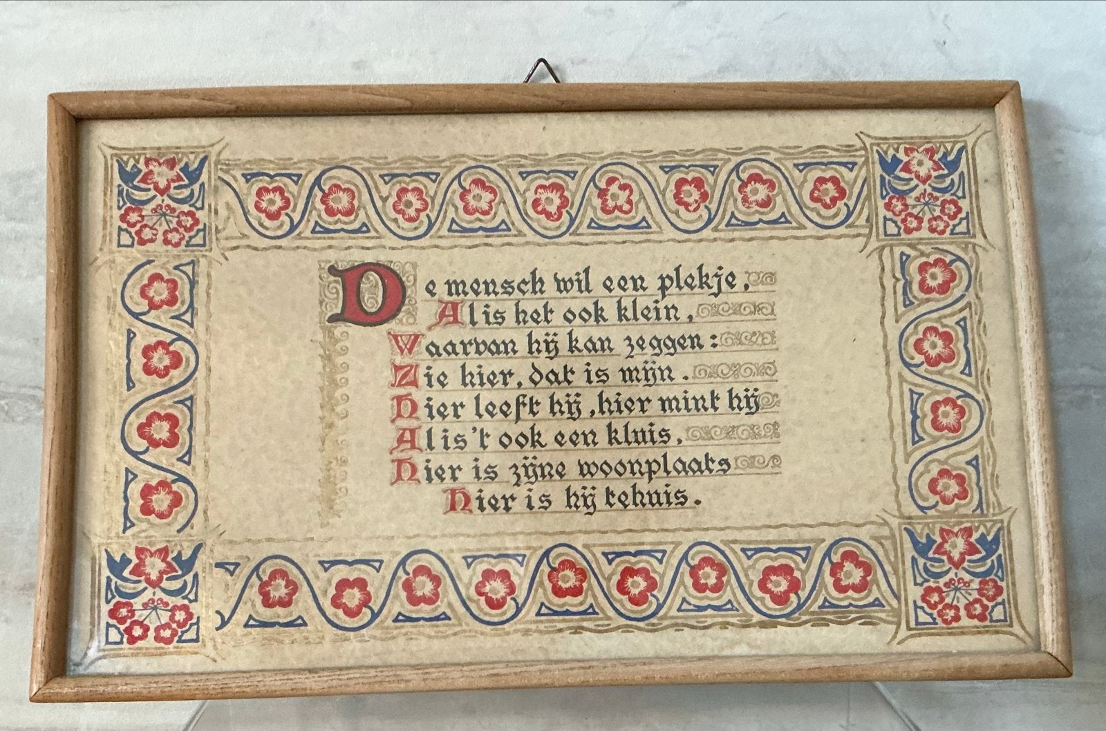 Vintage ingelijste spreuk: De mens wil een plekje, Gebruikt, Meerkleurig, Verzenden, Vintage