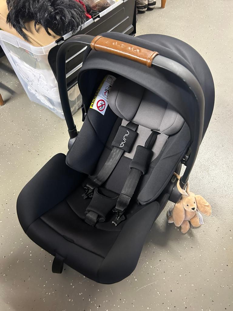 Autostoel Nuna met draaibare plaat, Overige merken, Ophalen of Verzenden, Zo goed als nieuw, Isofix