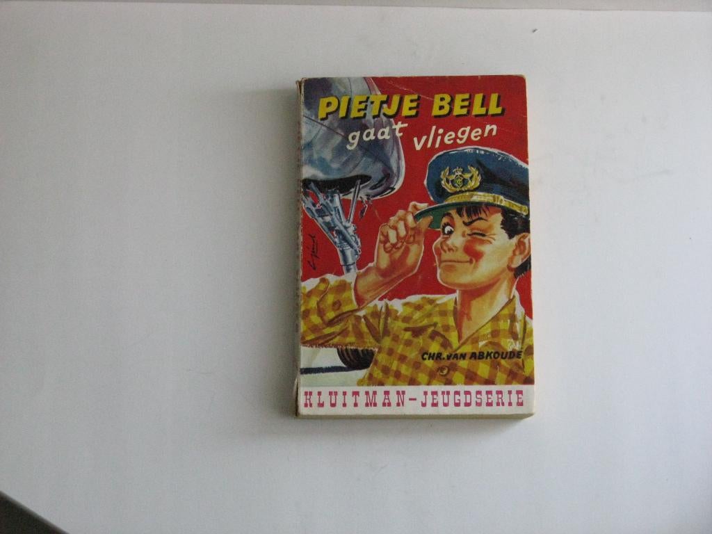 Pietje Bell gaat vliegen Kluitman jeugdserie, Ophalen of Verzenden, Gelezen, Fictie algemeen