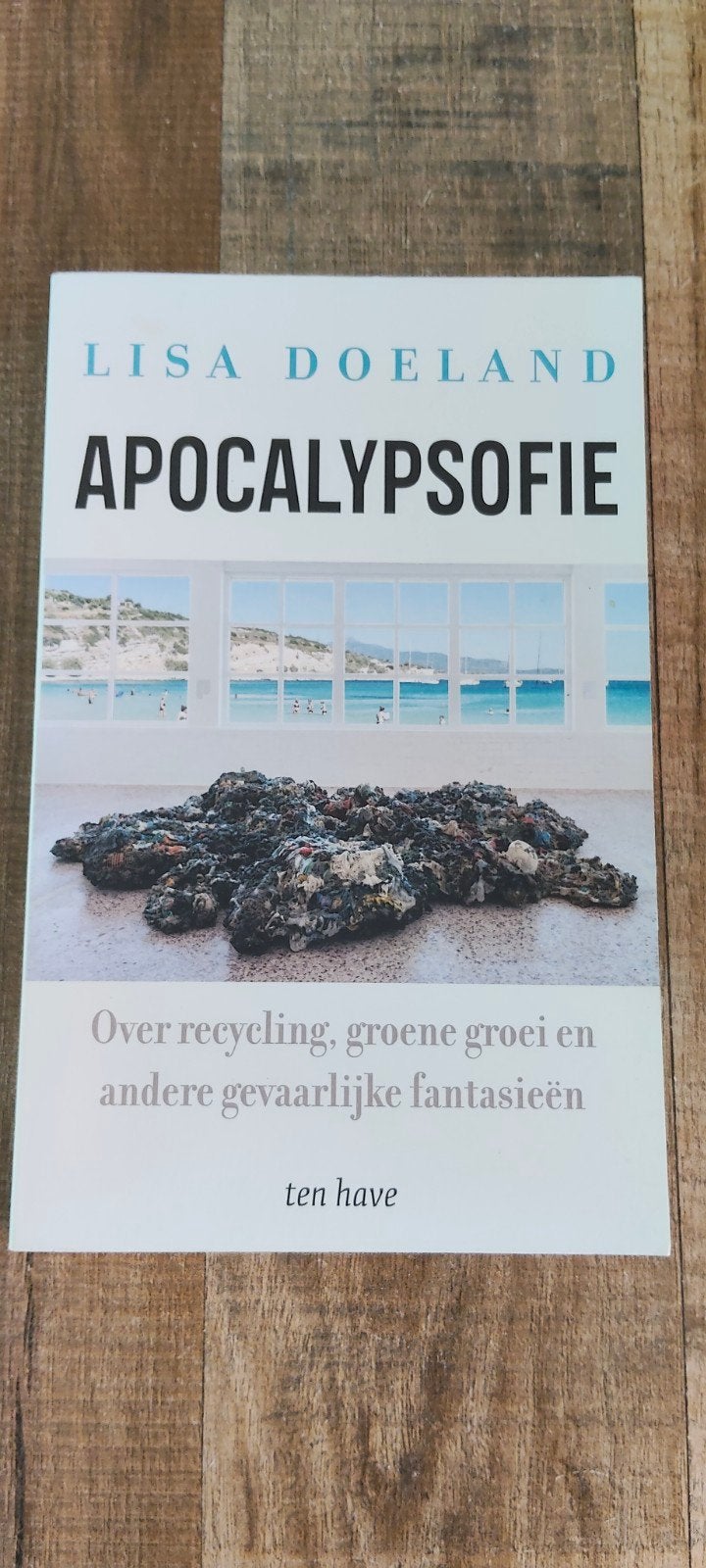 Lisa Doeland - Apocalypsofie, Ophalen of Verzenden, Zo goed als nieuw, Lisa Doeland