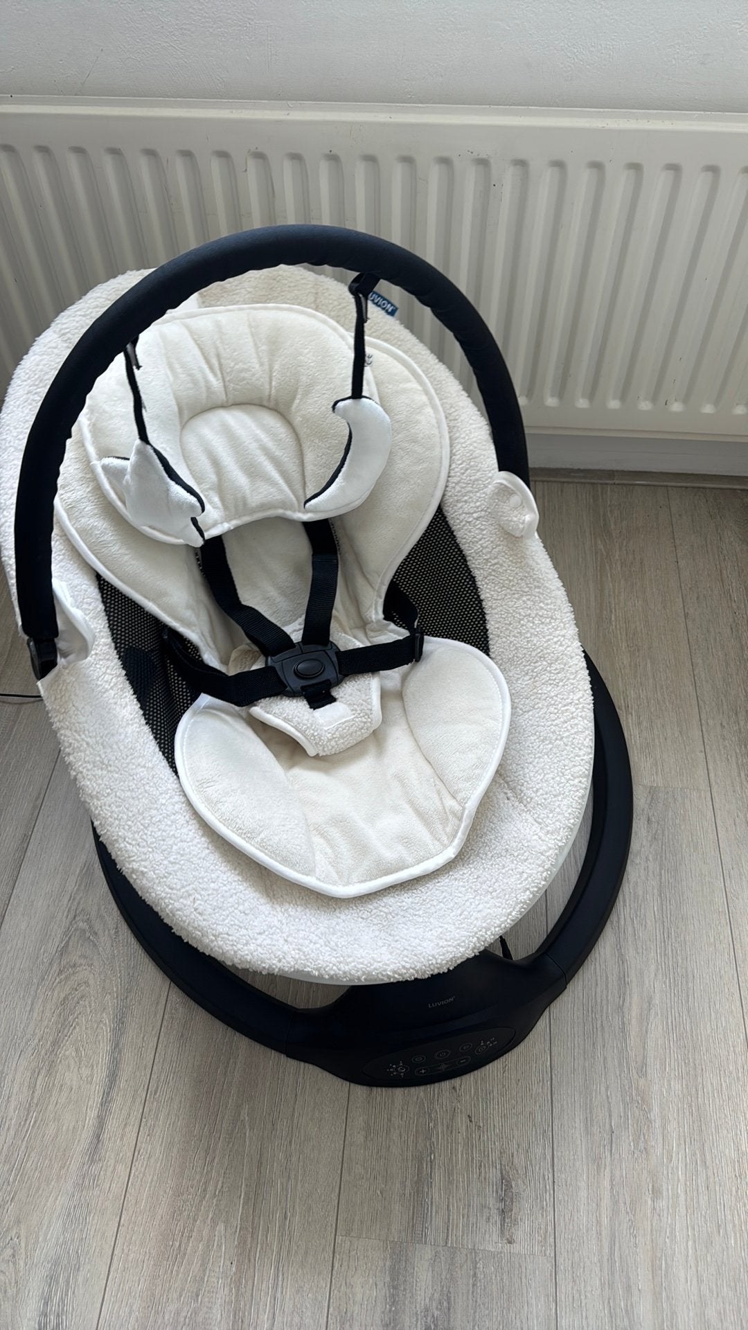Luvion baby schommel swing stoel, Gebruikt, Schommelstoel, Met gordel(s) of riempje(s), Ophalen