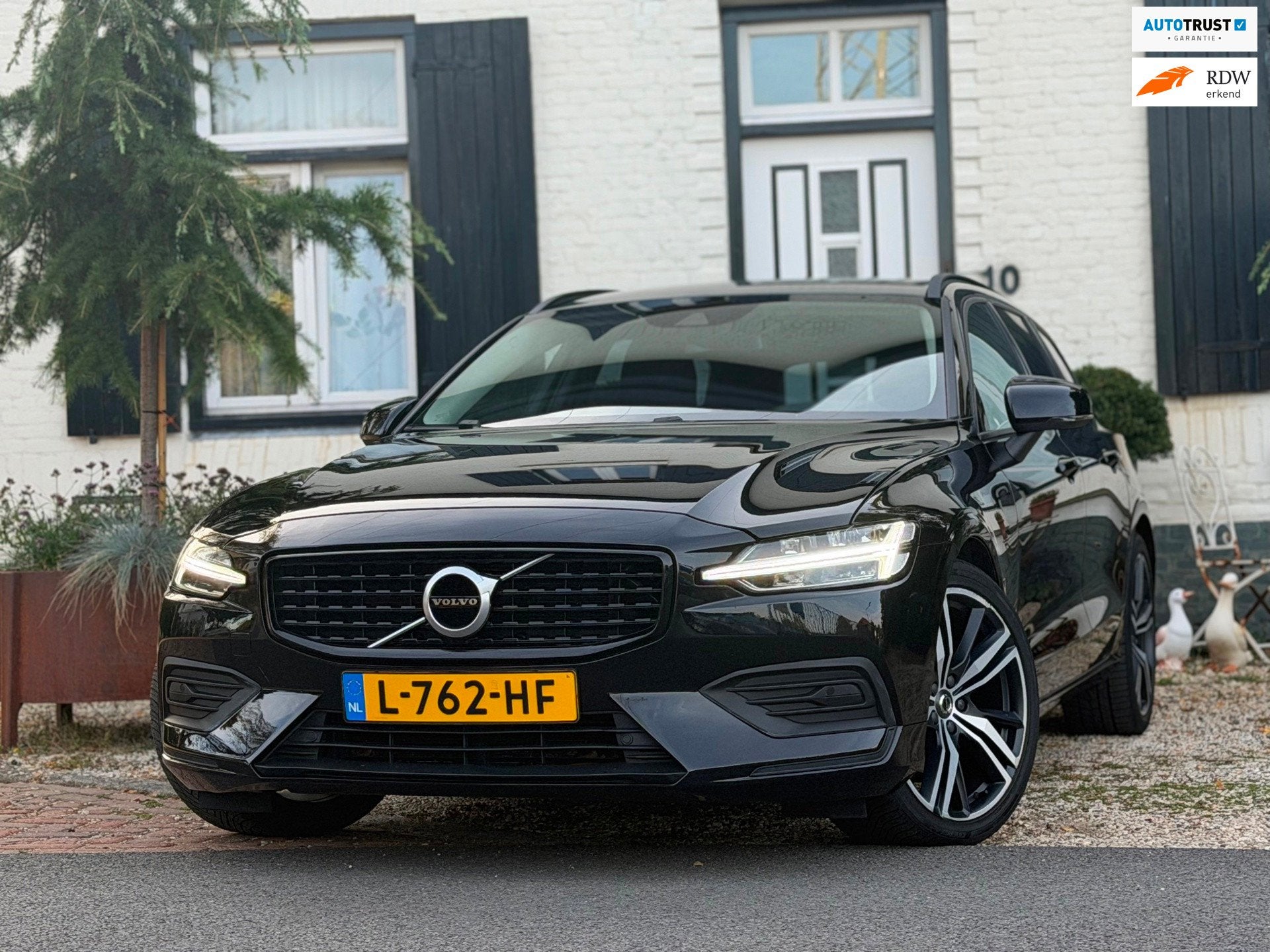 Volvo V60 2.0 B3 Momentum Advantage|Hybrid|Stoel+Stuurverwar, Auto's, Volvo, 4 cilinders, 1969 cc, Hybride Elektrisch/Benzine