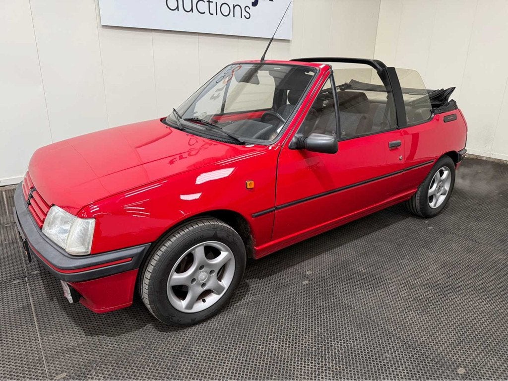 Peugeot - 205 - 1.4 - cabriolet - personenauto - 1995, Voorwielaandrijving, 4 cilinders, Cabriolet, Origineel Nederlands