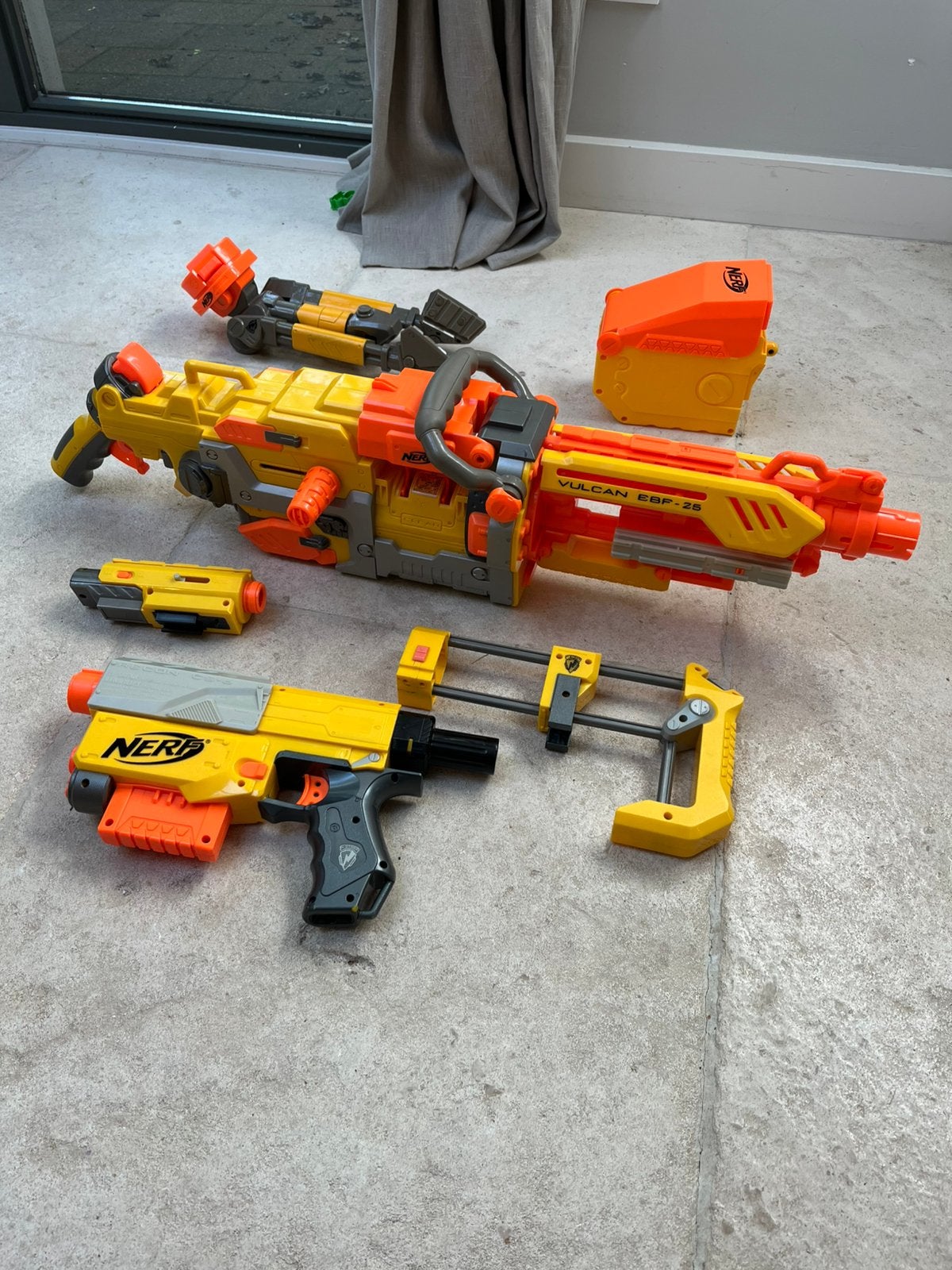 Collectors item nerf Vulcan EBF-25, Ophalen, Zo goed als nieuw