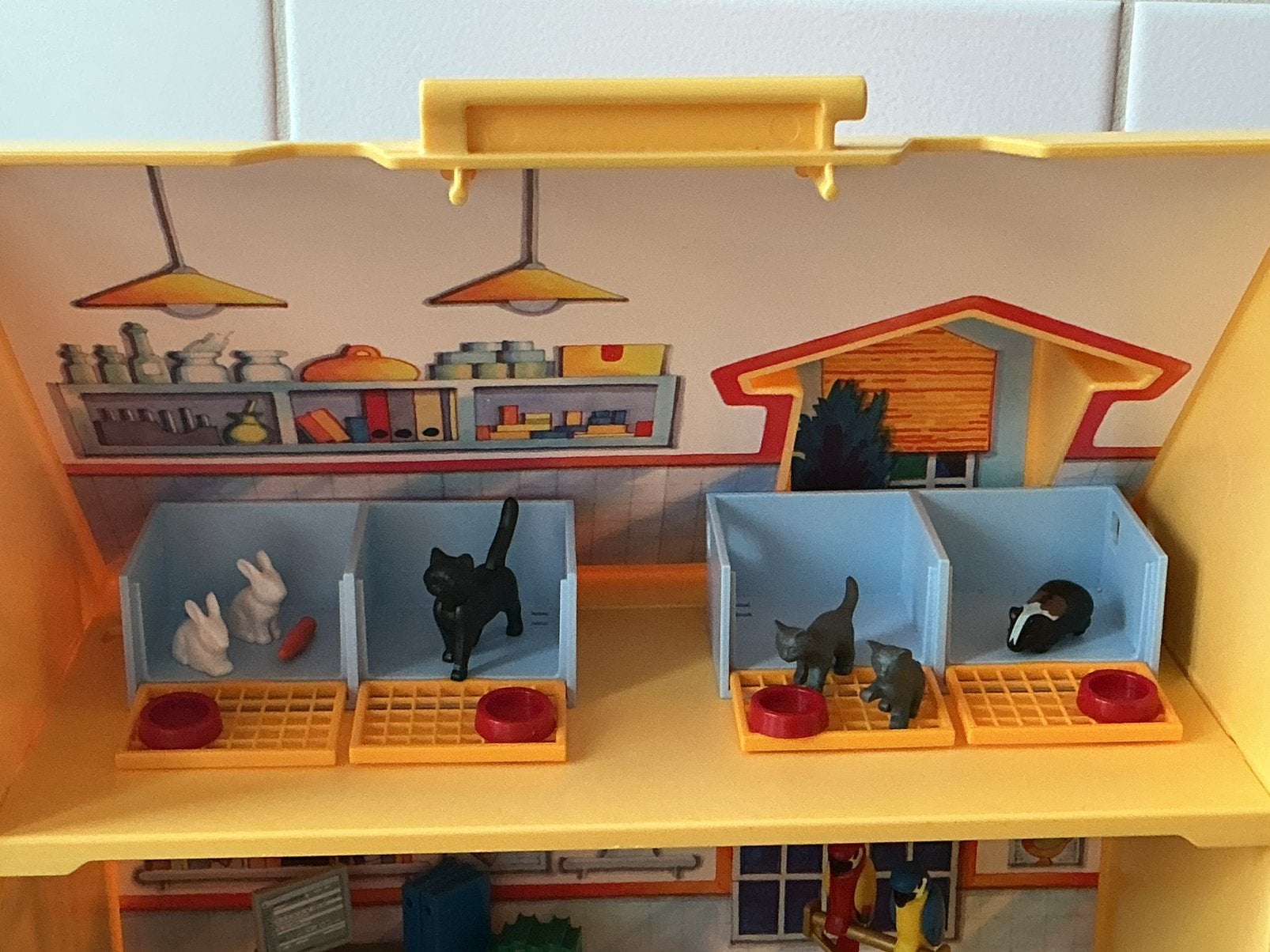 Foto 4 van PLAYMOBIL UITGEBREIDE MEENMEEM DIERENKLINIEK  🐈‍⬛ 🐕‍🦺
