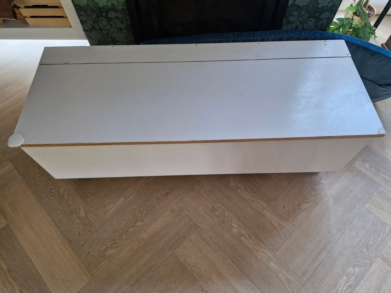 Opbergbankje/speelgoedkist met blauw kussen en wieltjes, Gebruikt, Minder dan 75 cm, Modern, Functioneel, 150 tot 200 cm