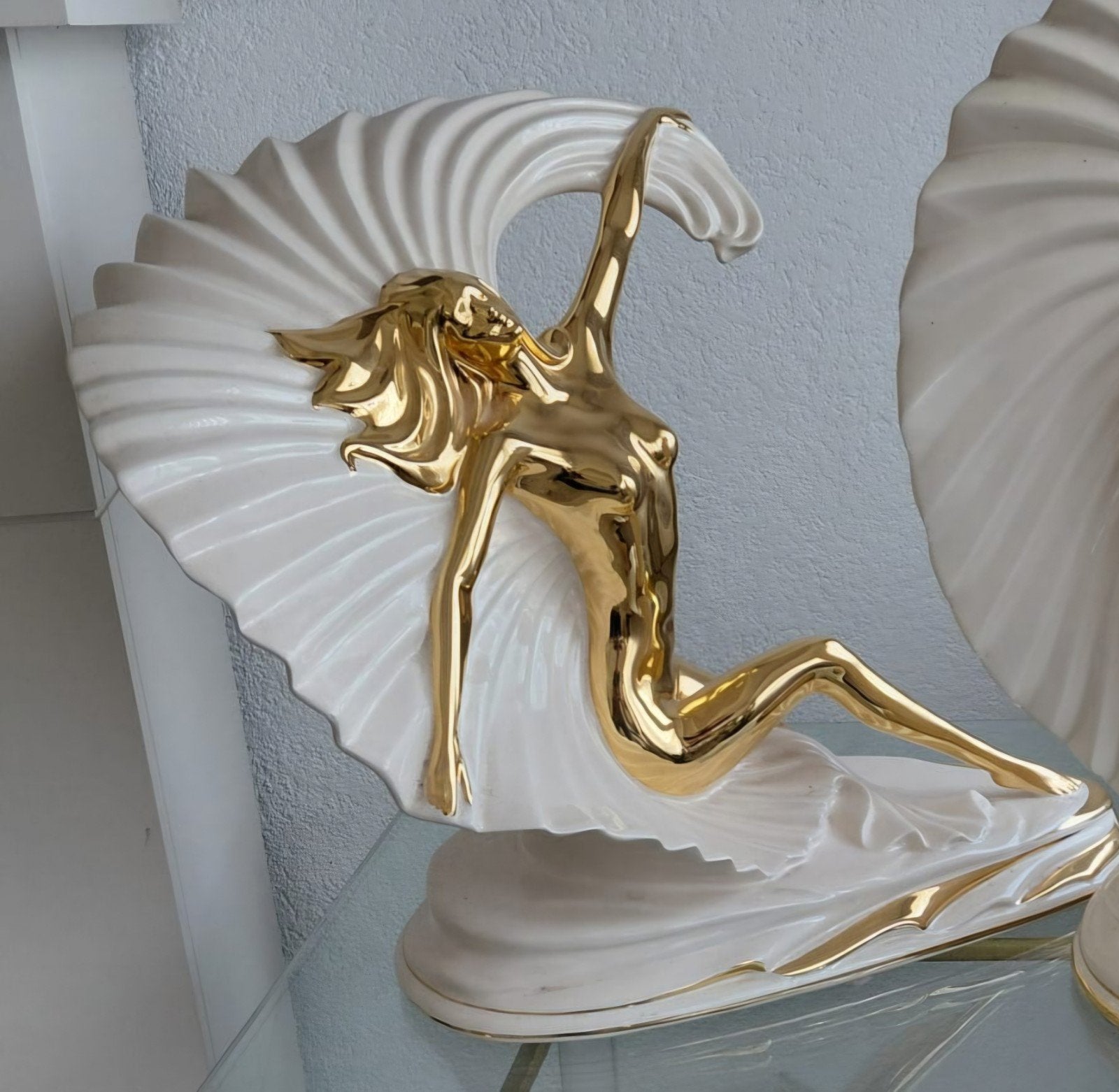 Ahura Ceramics, art deco 'Venus', Geglazuurd, Art deco, Ophalen of Verzenden, 20 - 50 cm