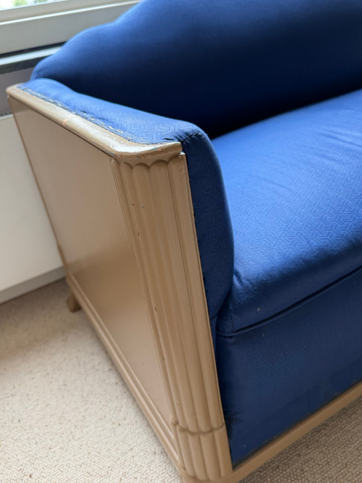 Gratis: bankje, stond achter bed voor kleding. Plaid erover, Ophalen, Gebruikt, Minder dan 75 cm, Tweepersoons