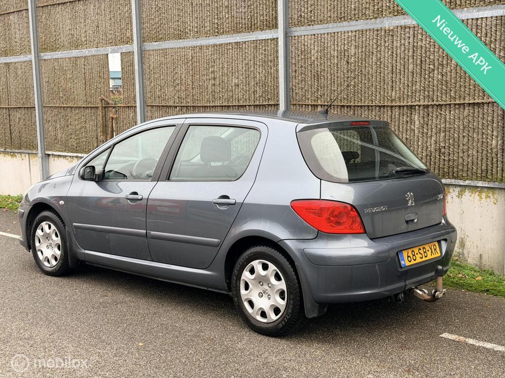 Peugeot 307 1.6-16V XS NAP/TREKHAAK/NIEUWEAPK, Voorwielaandrijving, Gebruikt, 4 cilinders, 635 kg