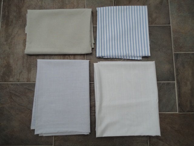 11 lappen stoffen geel blauw groen 5.- euro per lap NIEUW, Overige kleuren, Nieuw, Ophalen of Verzenden, 30 tot 120 cm