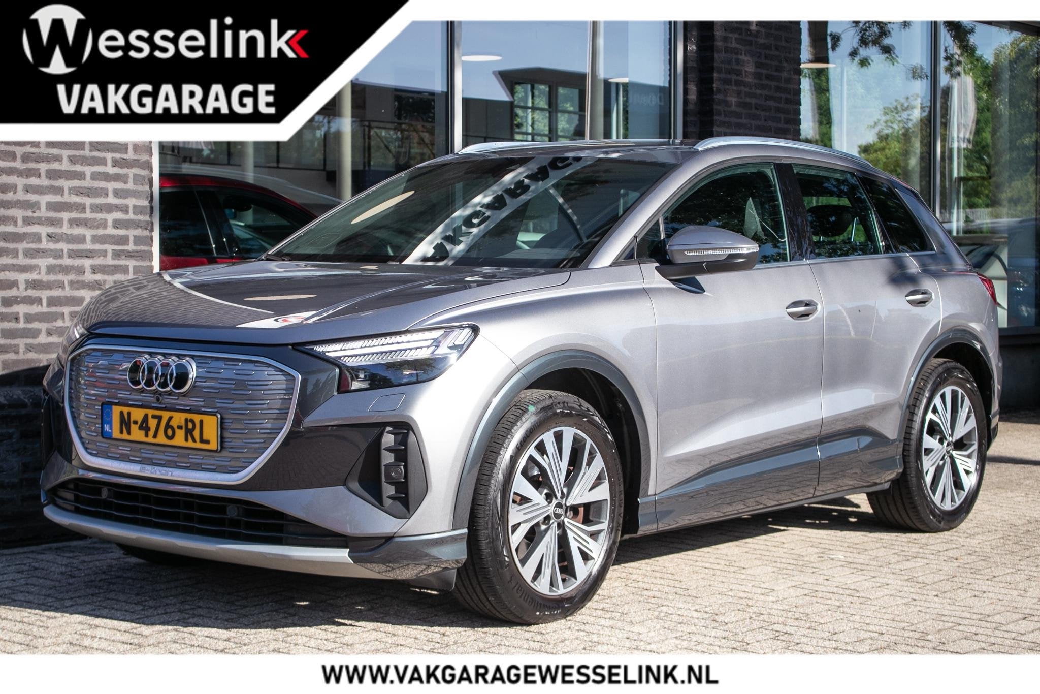 Audi Q4 e-tron 40 Launch edition Advanced 77 kWh | Carplay |, Auto's, Gebruikt, Zwart, Q4 e-tron, 204 pk