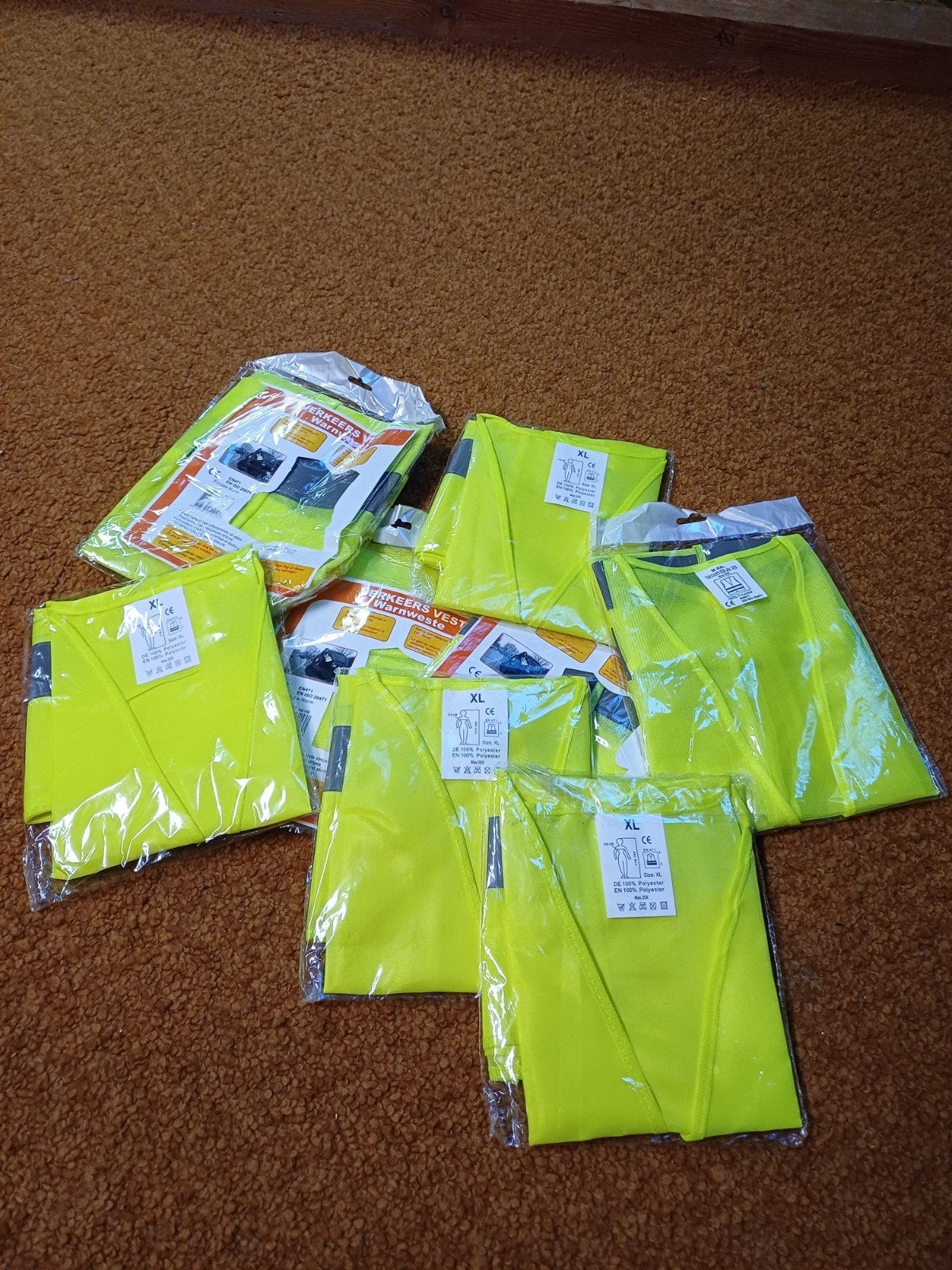 8 nieuwe veiligheids vestjes, Ophalen, Nieuw
