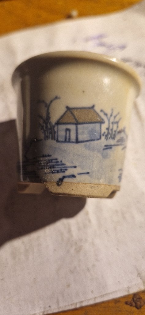 2 vintage Japanse sakebekers / guinomi blauw-wit gemerkt, Antiek en Kunst, Antiek | Porselein, Ophalen of Verzenden