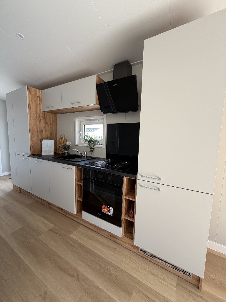 Foto 7 van Chalet te koop : Ultimate Capri 1050x400