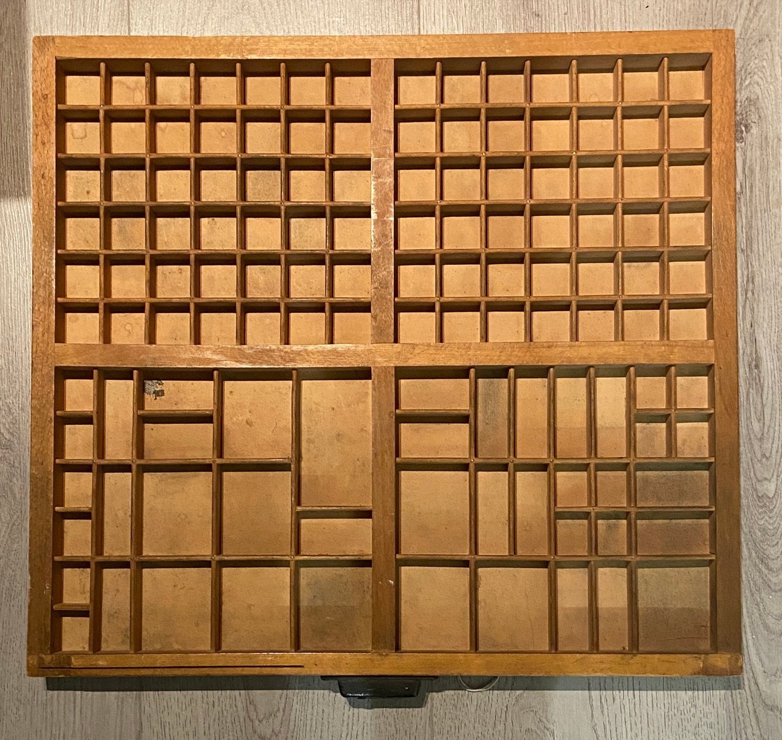 Antieke Croon letterbak van drukker, 57x52cm, Ophalen of Verzenden