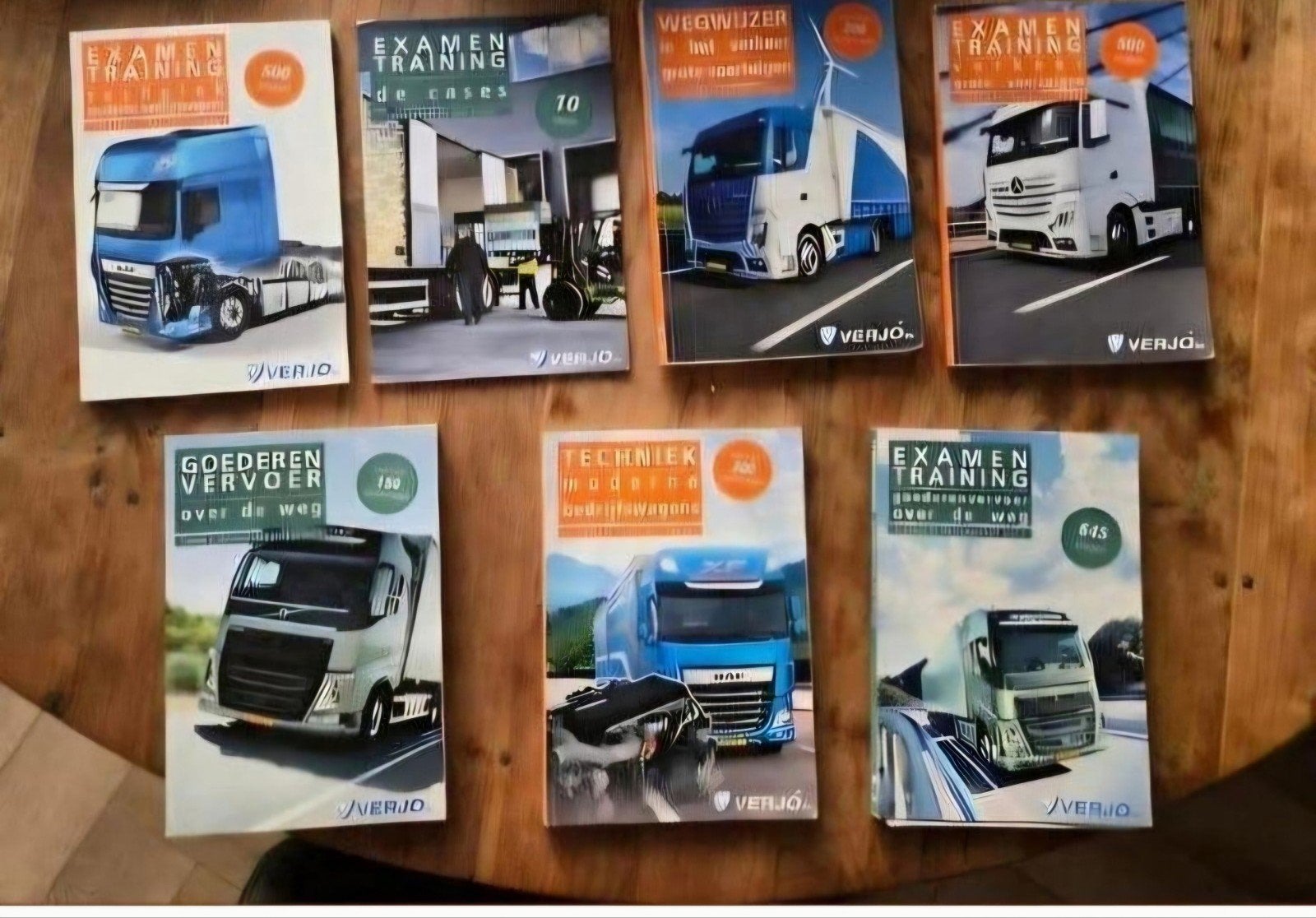 Vrachtwagen Rijbewijs Examen Training Techniek Rijbewijs C, Boeken, Ophalen of Verzenden, Gelezen, Autotechniek, VerJo