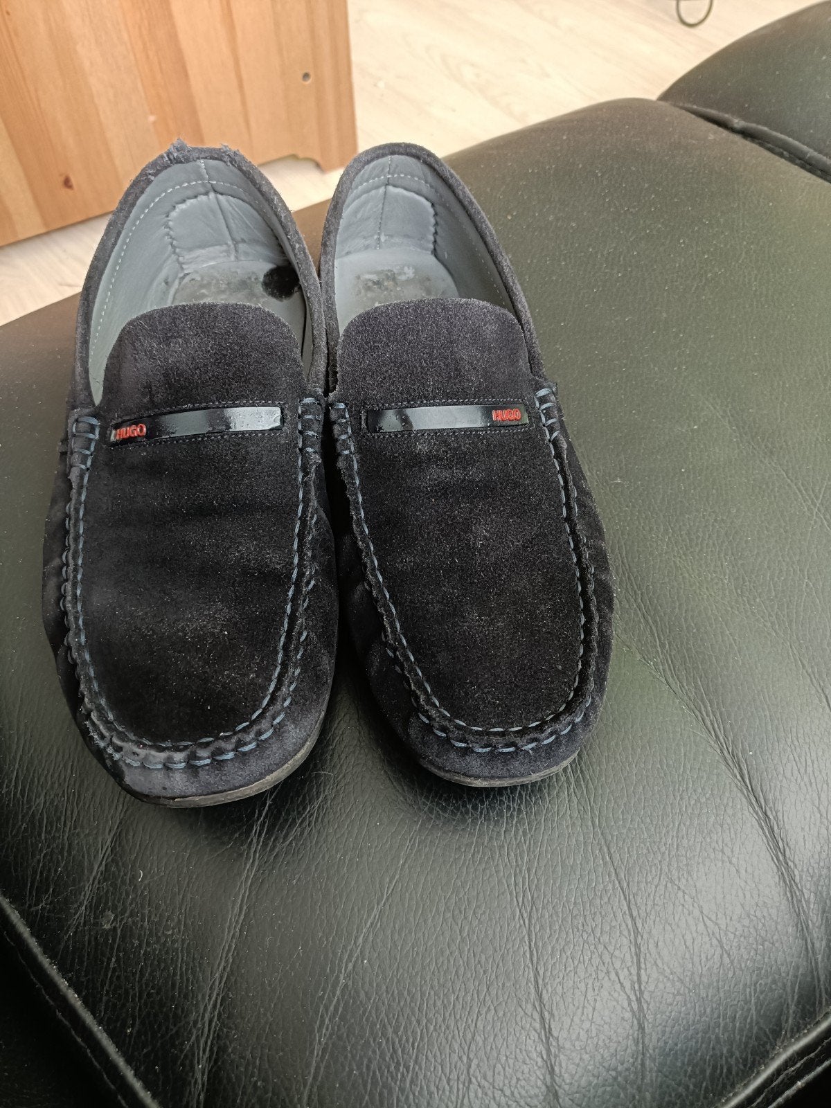 Hugo Boss instappers maat 43 donkerblauw, Ophalen of Verzenden, Gedragen, Hugo Boss
