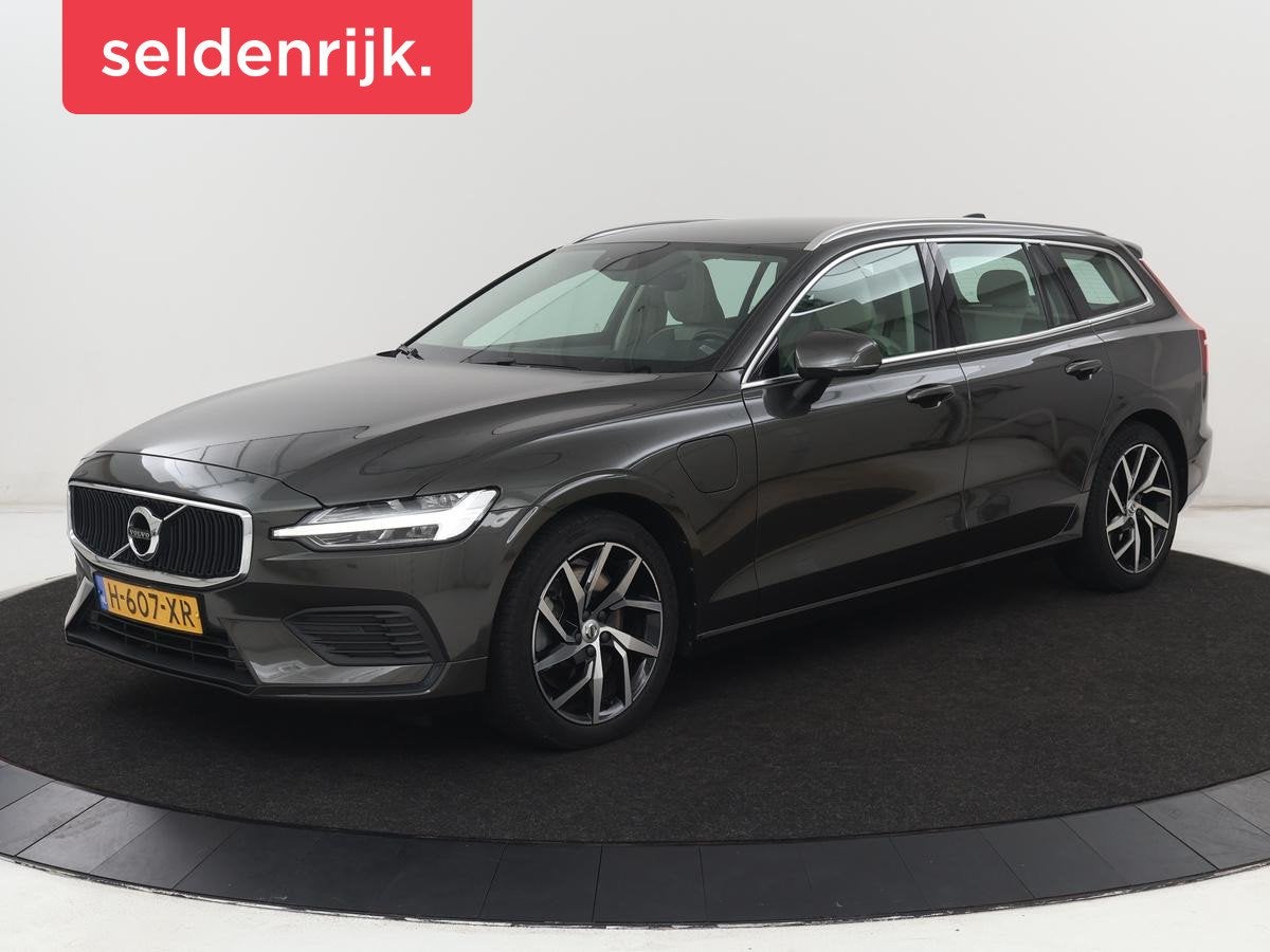 Volvo V60 2.0 T6 Twin Engine AWD Momentum Pro | SOH 88% | St, Auto's, Gebruikt, Euro 6, 4 cilinders, Leder en Stof