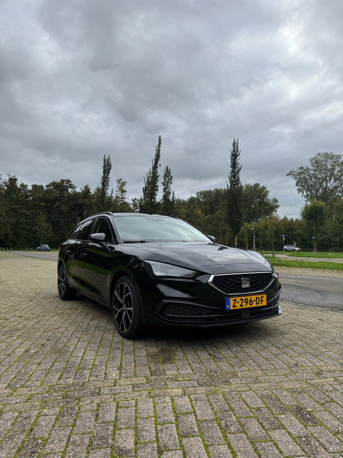 Seat Leon 1.5 Etsi 150pk Dsg-7 2021 Zwart, 1498 cc, 4 cilinders, 700 kg, Leon