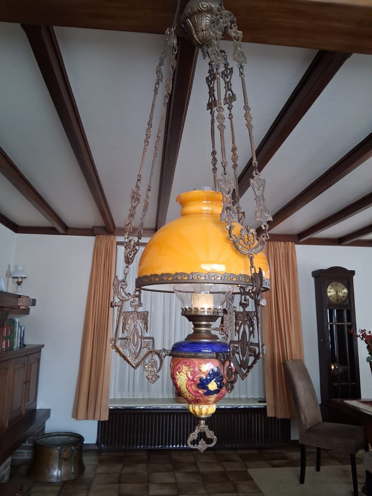Antieke olielamp hanglamp met geel glas en decoratie, Antiek en Kunst, Ophalen