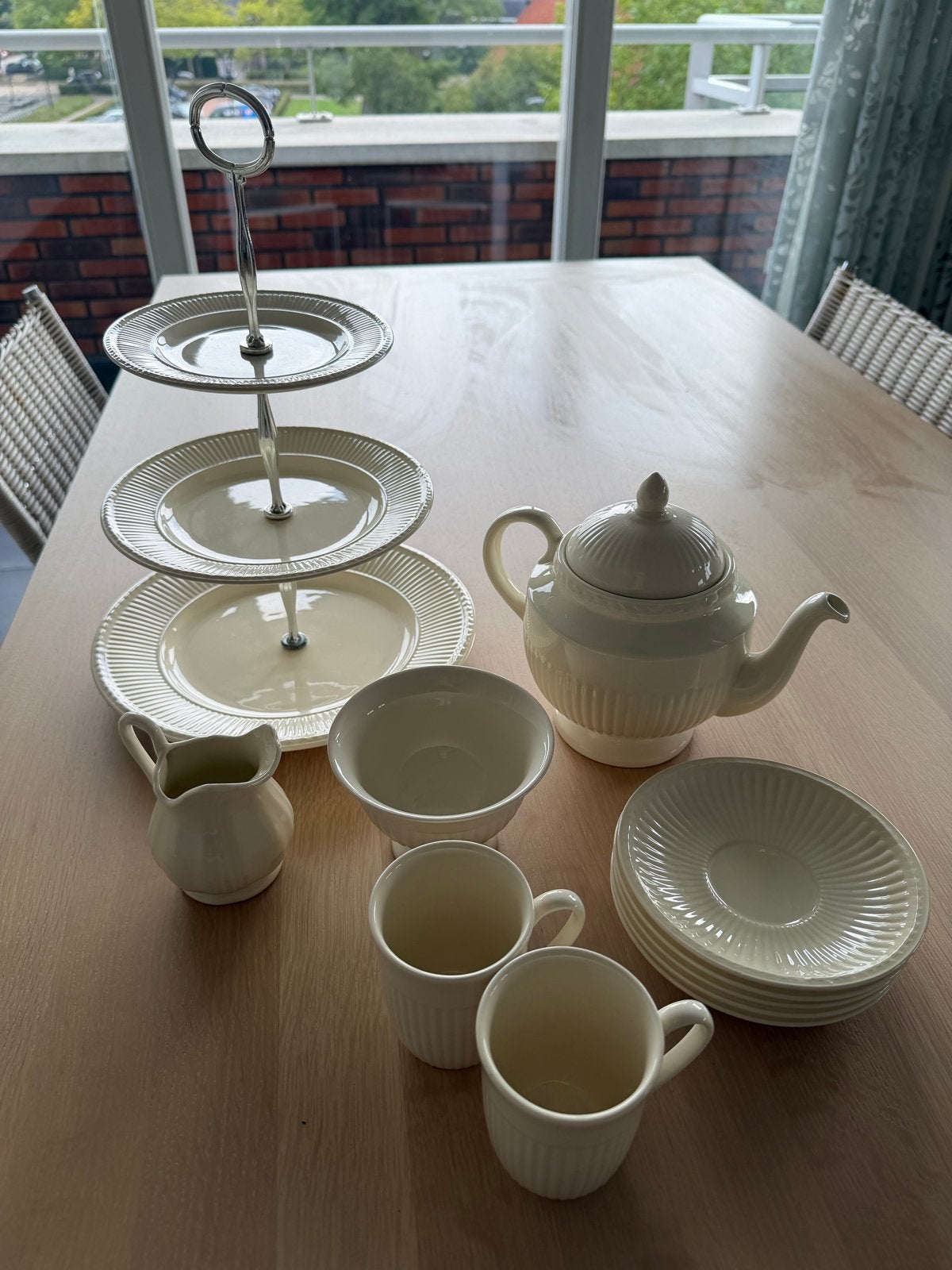 Wedgwood Edme Servies: Etagère, Theepot, Kopjes, Schotels, Ophalen, Klassiek, Zo goed als nieuw, Compleet servies