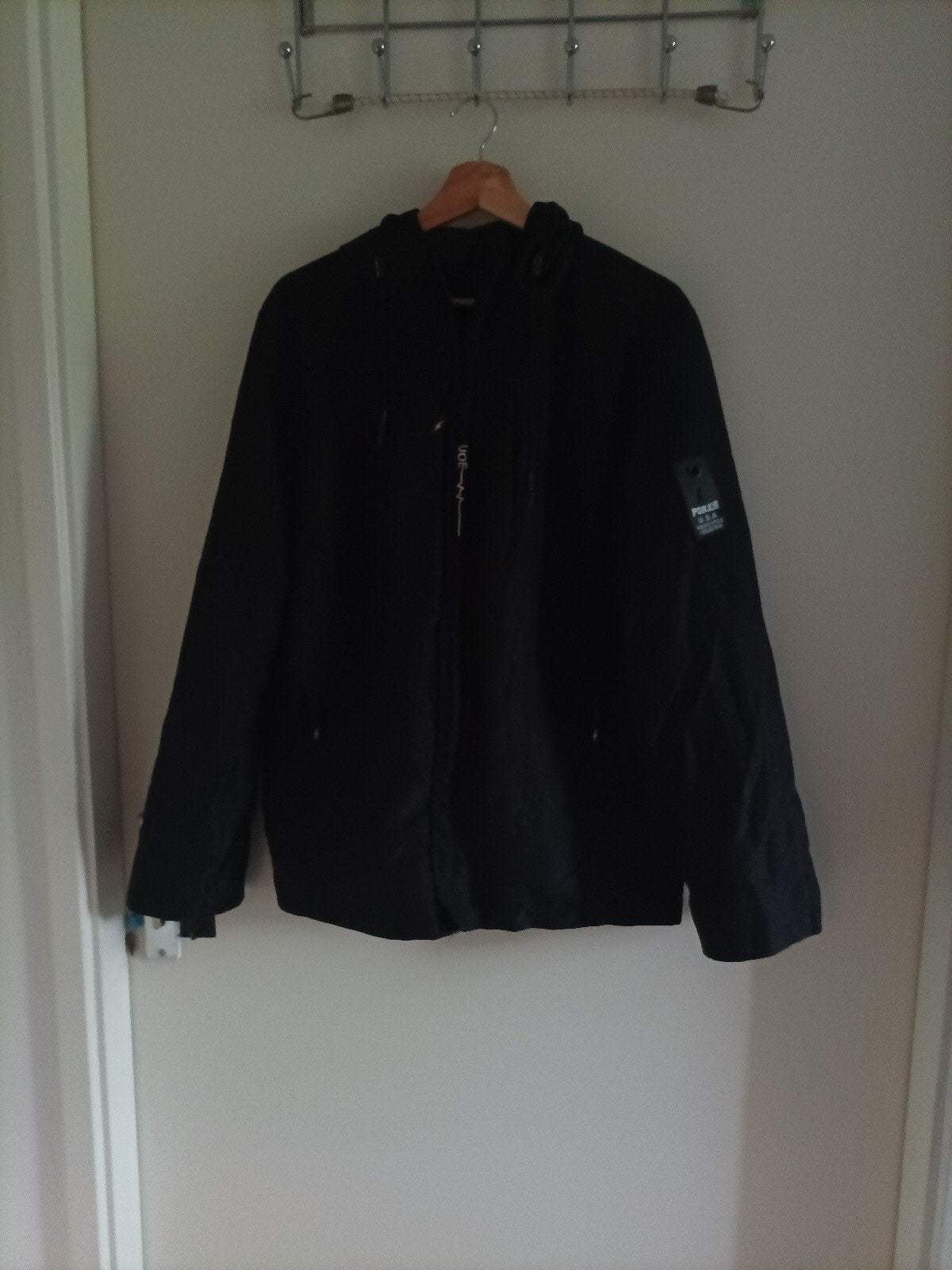Zwarte herenjas met capuchon - Maat L, Kleding | Heren, Jassen | Winter, Zo goed als nieuw, Maat 52/54 (L), Zwart, Ophalen of Verzenden