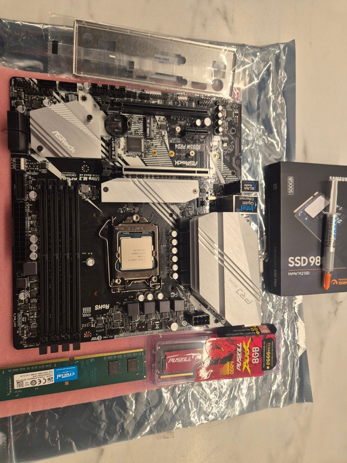 ASRock B365M Pro4 met Intel i7-9700K 16GB DDR4 2666MHz, Micro ATX, LGA 1151, DDR4, Nieuw