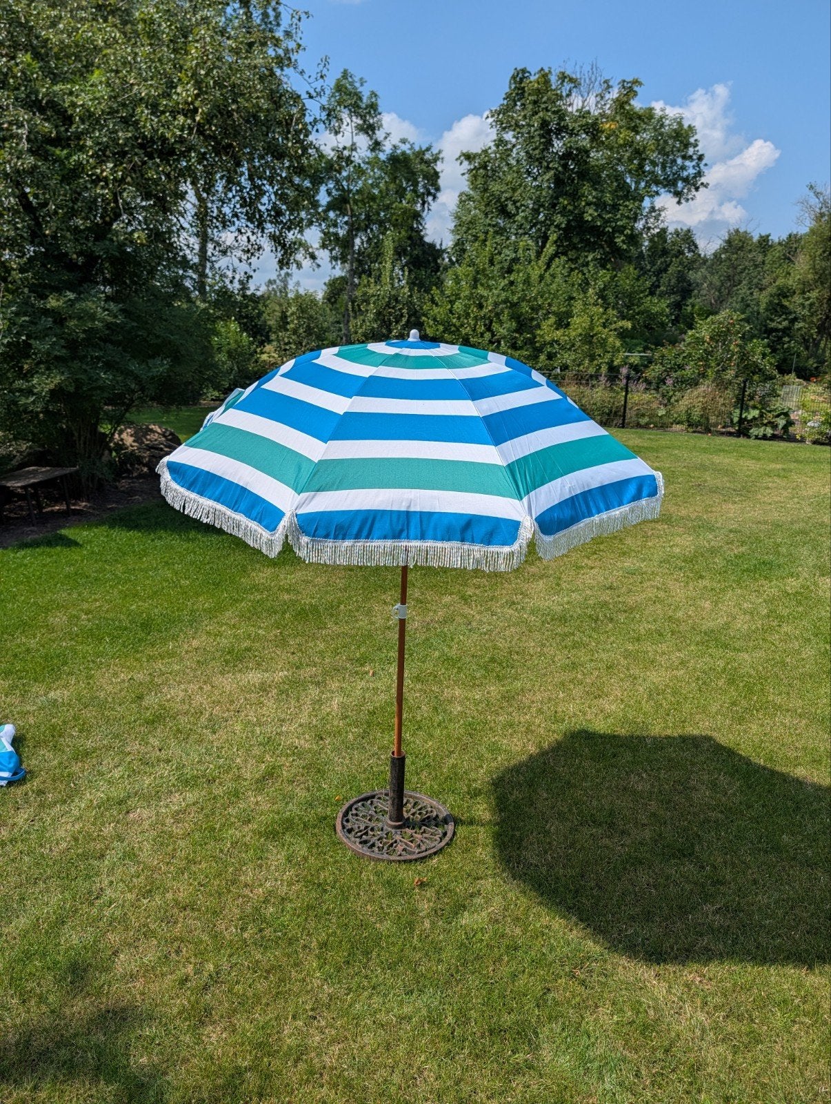 Parasol met houtlook stok en franjes - Showmodel (laatste!), Ophalen, Zo goed als nieuw, 1 tot 2 meter, Stokparasol