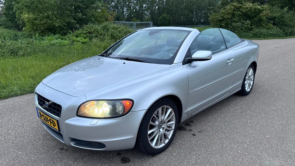 Volvo C70 2.4 170PK Geartronic 2007 Grijs, C70, Cabriolet, 4 stoelen, 10 km/l