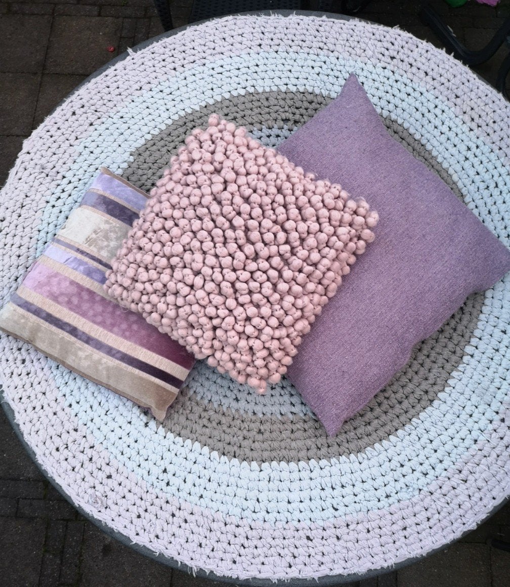 Mooie set kussens in pastel lila en oud roze met vloerkleed, Ophalen of Verzenden