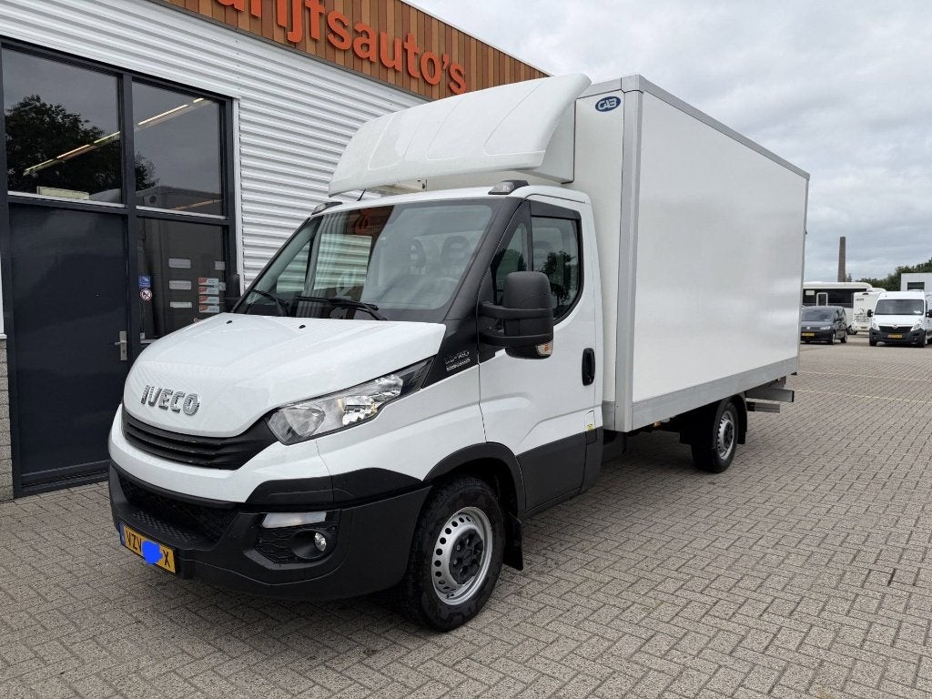 Iveco Daily Bakwagen 2020 Wit Automaat met  Laadklep ., Automaat, 2487 kg, 2287 cc, Iveco