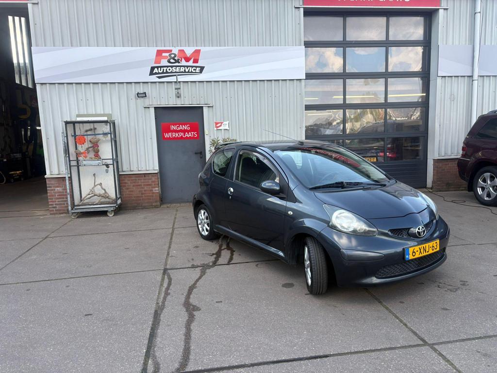 Toyota Aygo 1.0-12V Access Airco, Voorwielaandrijving, Euro 5, Stof, Gebruikt
