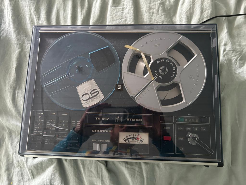 Grundig TK 547 Stereo Bandrecorder met band en stofkap, Ophalen of Verzenden, Bandrecorder, Met stofkap